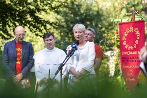 konferencja prasowa na skałce